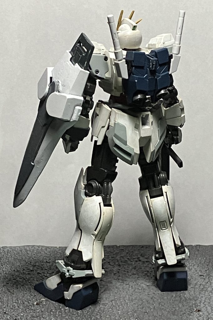 ナラティブのディテールはνガンダムと共通してますね。