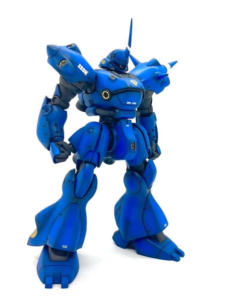 ん〜  伝わりますかねぇ🤔前回の「理想のシャア専用ゲルググ」の時と違って、元となるHG ケンプファーの出来が良いので、正直、あまりイジる箇所が無いんですよね〜まぁ、気になるところをイジったのに、あまり変化が無いというのは、バランス自体は悪くなっていない証拠！ …ということにしておきましょう😅