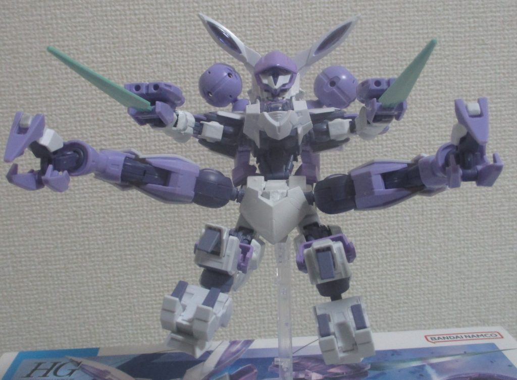 変形も可能!!名称は「強襲形態」です。