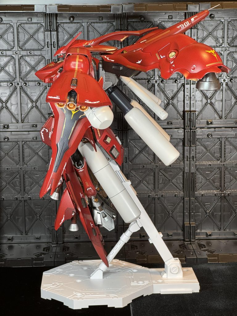 とんでもないサイズで置き場所に困ります。。。