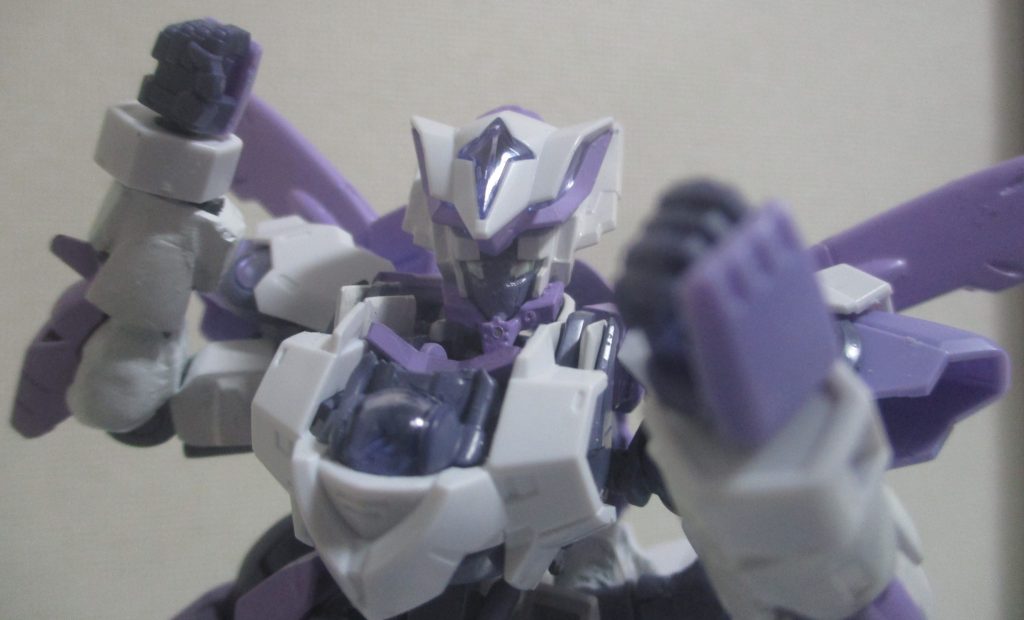 もちろん、ベイオネットは着脱可能です。なお頭部は、アスモデウスとベギルベウのを合体させて作りました。