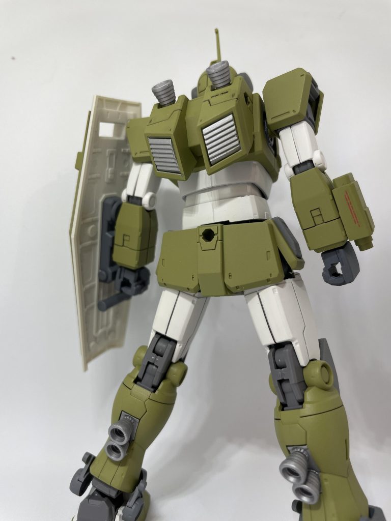 バックパックのスラスター部分は好みで加工しました。