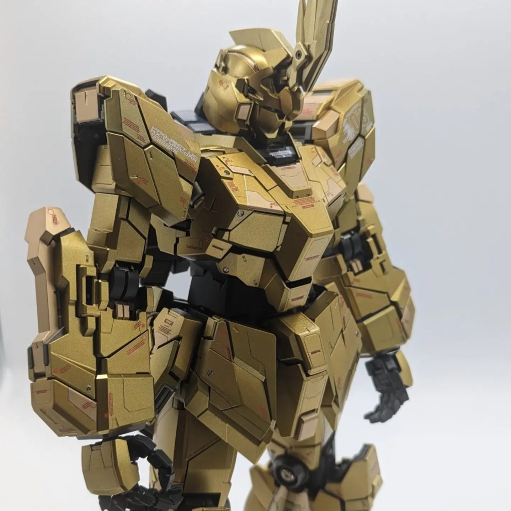 PGユニコーンガンダムフェネクスメッキ剥がし全塗装–6枚目/制作者：kenshira0123