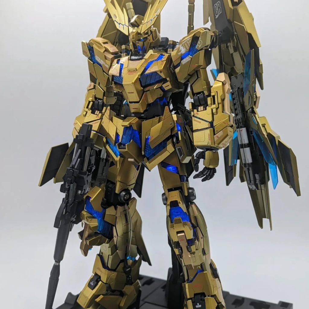 PGユニコーンガンダムメッキ塗装済みキット PGユニコーンガンダムメッキ塗装済みキット PGユニコーン