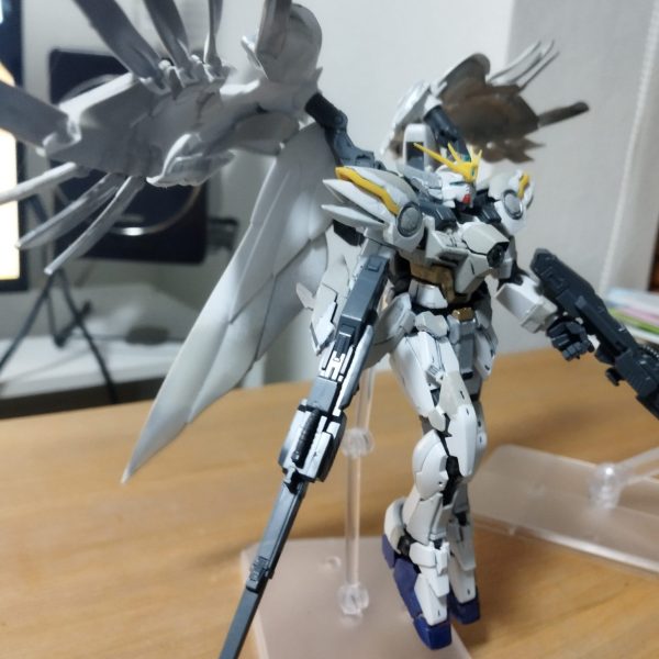 RGウイングガンダムゼロ（EW）