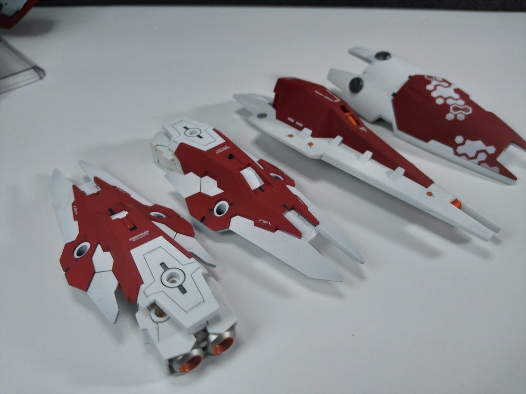 ヘイズルと言ったら追加拡張もろもろ。せめてシールド三枚持たせたい！しかしいかんせんそんなモノは手に入らないので、30MMのオプションシールドをシールドブースターっぽくして塗装しました。