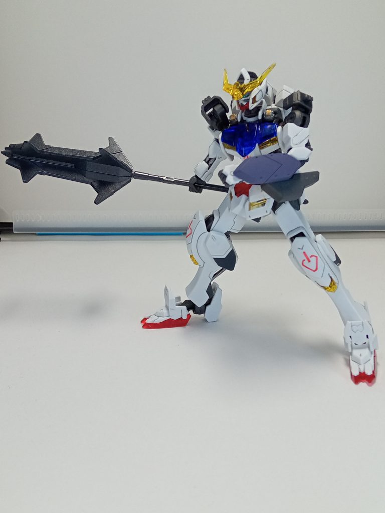 第1形態、ガントレットはガンダムマーカーメカグレーでエアブラシを使い塗装しました