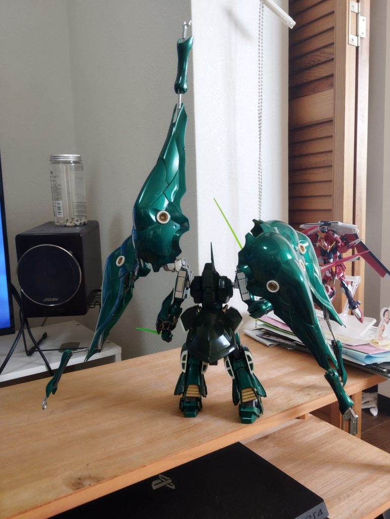 ファンネルバインダーを最大まで伸ばすともう有り得ない大きさです。でかい。