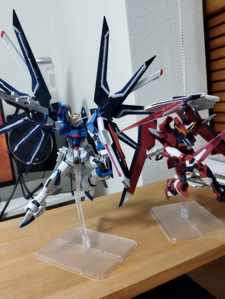 相棒のイモータルジャスティスガンダムとイモータルジャスティスってなんかエピオンみたいな色してるんですねー。 閲覧ありがとうございました！