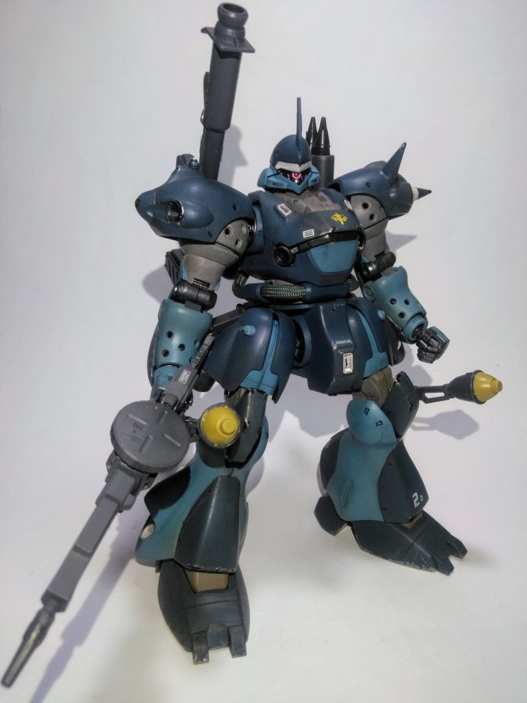 再十に成りますが、本棚の守護神である『MG ケンプファー』を晒して逝きます 😋　この子の初販は 2001 年 😊　あら・・・『NT-1 アレックス』より２年程後ですね 🧐