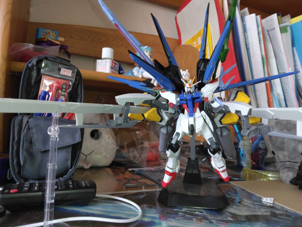 たまたま目に入ったのがNTガンダムA装備、それを使ってやると案外かっこ良くなりました