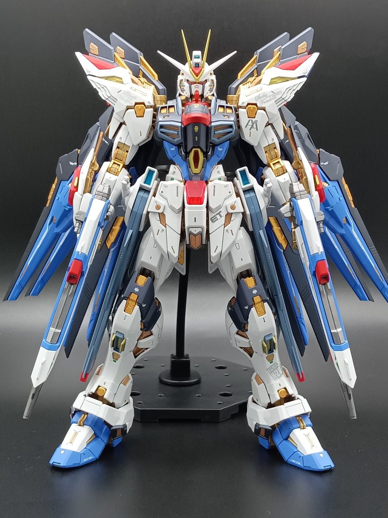 分かりにくいですが、フレーム、外装ともに全塗装してあります。