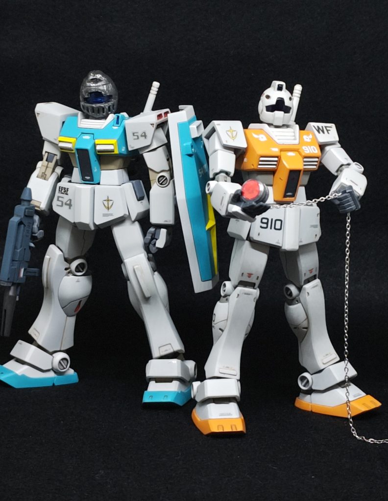 初代と二代目の揃い踏みということで、初代にはモビルヨーヨーを、二代目にはレジェンダリーメタルマスクを装着してもらいました。よく分からないチビッ子は、パパかママに聞いてみよう!