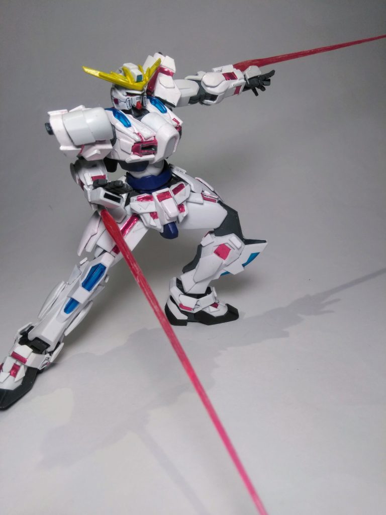 此方も見馴れた『ビーム トンファー』展開の図😤 勿論、"カッコいい""理に叶ってる"と、思うけど『トンファー』表記はヤッパリ謎❓普通に『ビーム サーベル』でいいんじゃね?