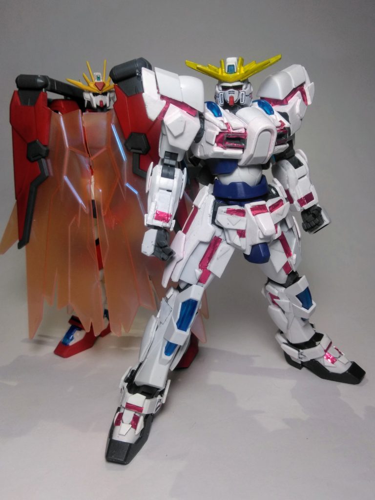 "中古屋さん"から身請けシテキタ"師匠"と、共に記念撮影😁定価の半額程で購入できました😍💖欠品は"メインカメラ"のシールだけ😲コレなら不満は御座いません😆😆😆