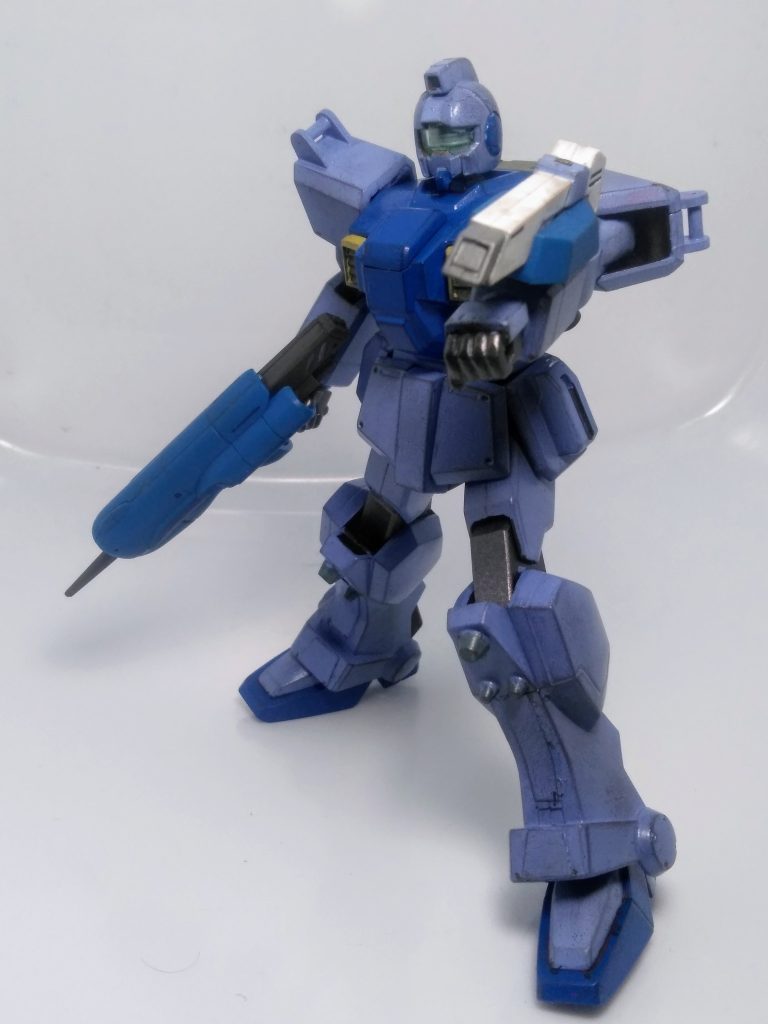 コチラは『水中戦用ガンダム』の左腕に装備されてるアレですね🤔｢魚雷発射管❓｣それとも｢マグネットアンカー❓｣気になる方はお調べを😋