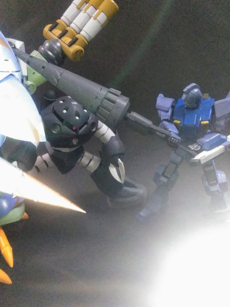 ｢施設保護｣が目的なのだろうから強力な火器は使えません😩なので格闘戦が主体かな❓🤔｢シーリング処置｣を受けていても、当然 入水は不可能です。溺れちゃいますからね🤣😭　　　　　　　　　　　　　　　　　　　『大型 突撃槍』の御披露目により今回の『長モノ武装絶対信者』案件布教完了❗❗