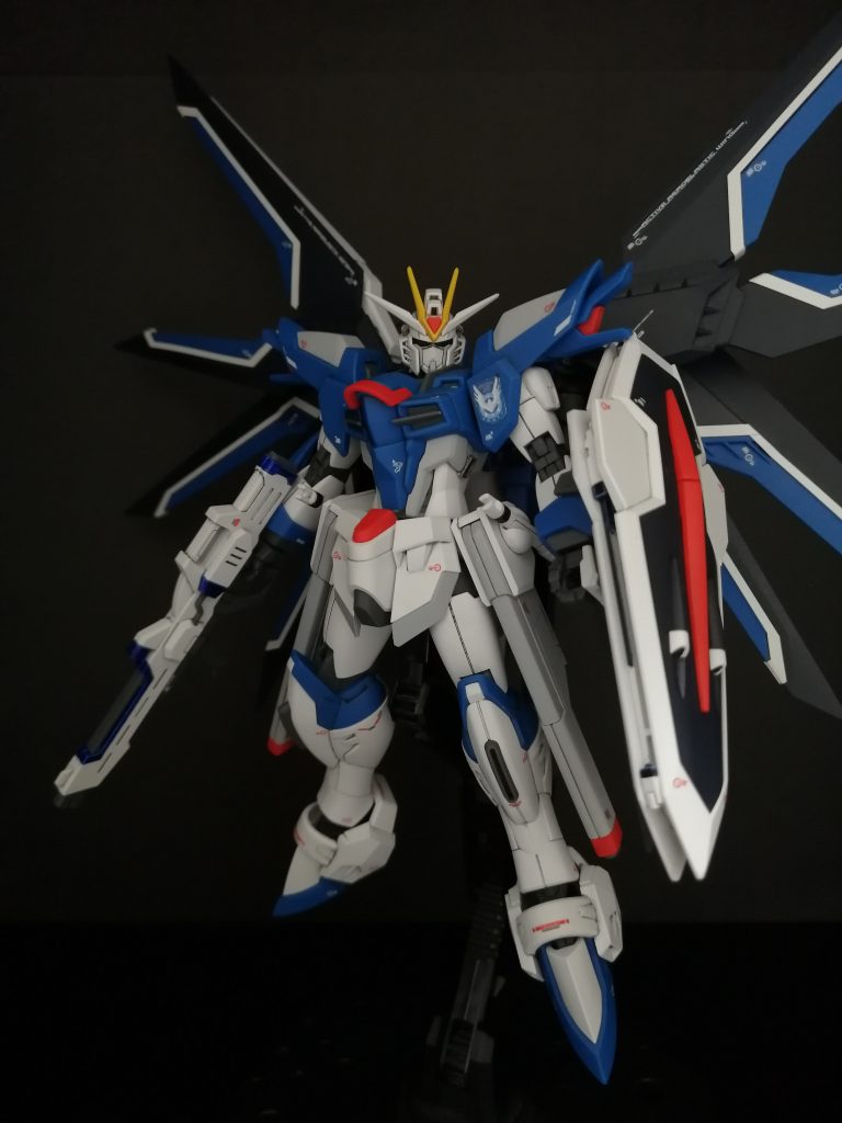 今回は、スミ入れ・部分塗装・水転写デカール貼り付け・つや消しトップコートで仕上げました。