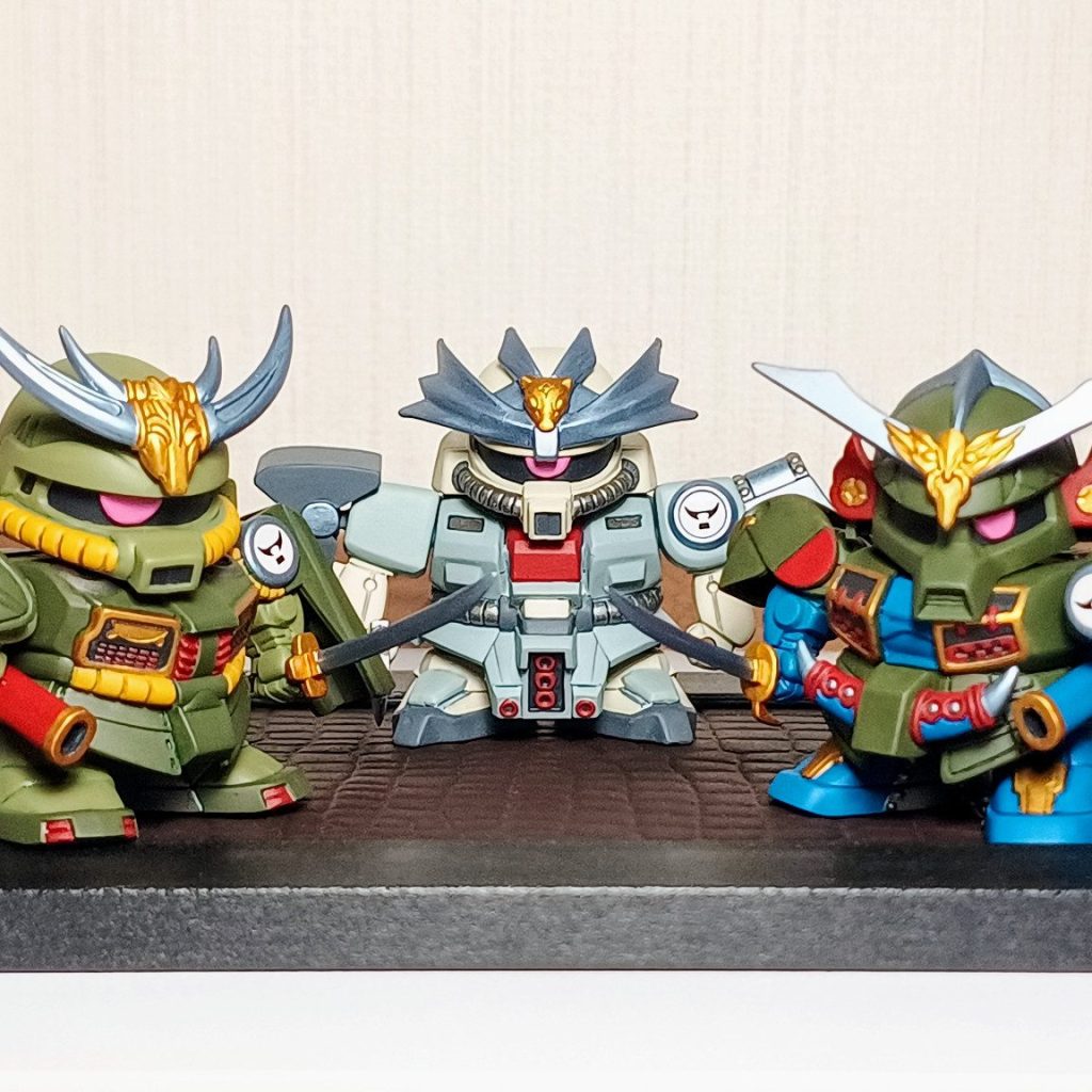 マスターグレード　ガンプラ　ザク三兄弟？ マスターグレード ガンプラ ザク三兄弟？ - メルカリ