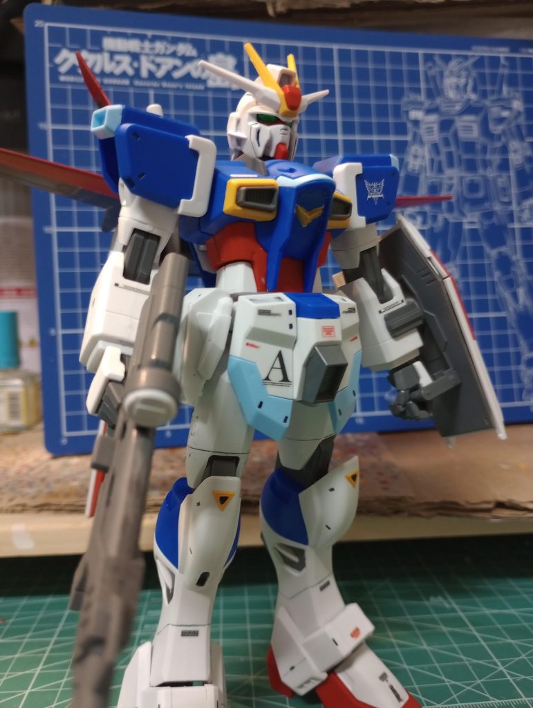 もともと良いキットなので、ちょっと部分塗装するだけでかなりイケます。