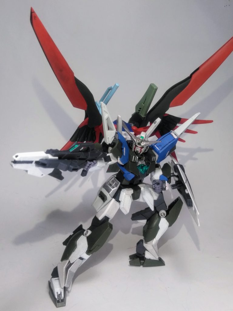 ハイ。「ビーム ライフル」撃ってミタ!この通り、ウイングを拡げると又はみ出ちゃう😭