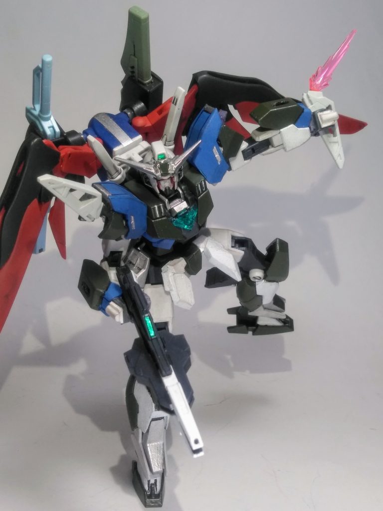 『デスティニー』なんだから『ビームブーメラン』を投擲です😏まぁ、相手がダメージを受けるかは知らんけど🤣🤣