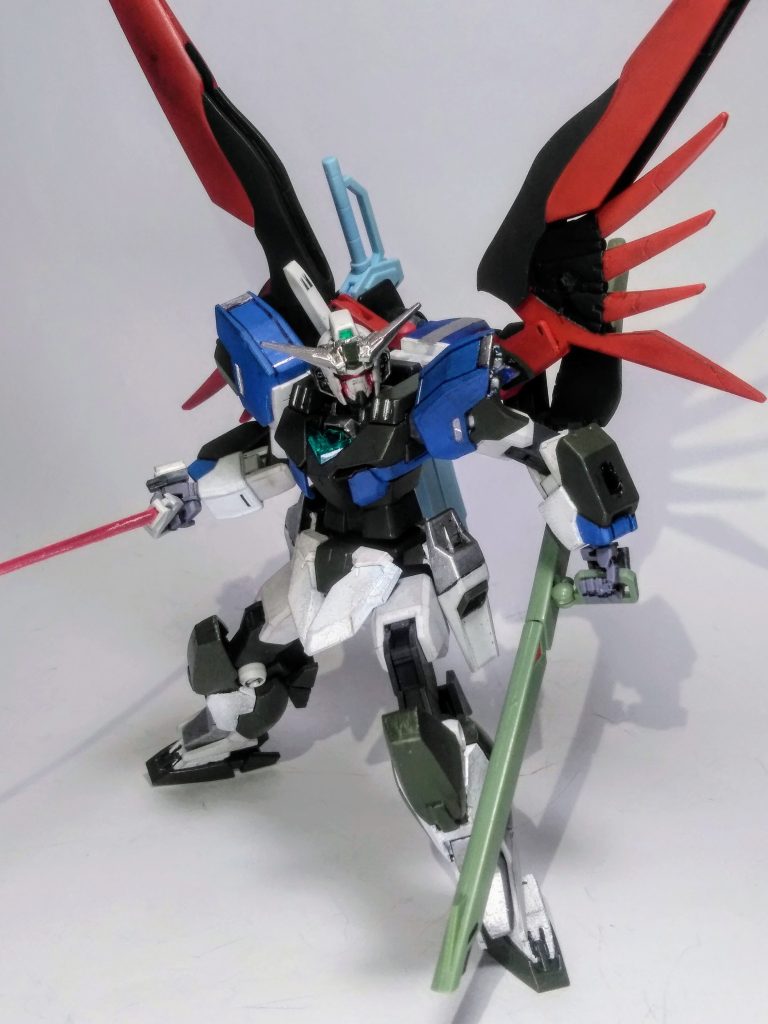 此方も見馴れた 「高エネルギー長射程ビーム砲」🤔 うん!ナンの捻りも無い❗😂 此方は「HGCE版」とは逆に「ボリューム」がもう少しだけ欲しかったトコロです😁