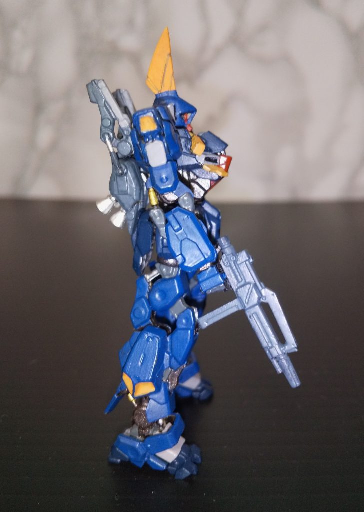 ビームライフルと握り拳はレジンパーツをチョイスしてます