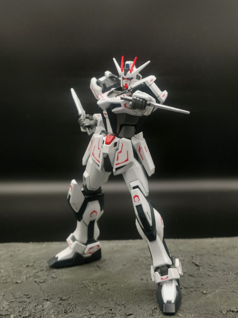 オリジナル武器とパックがまだ未完成の為、今回は素のストライクとして撮影。