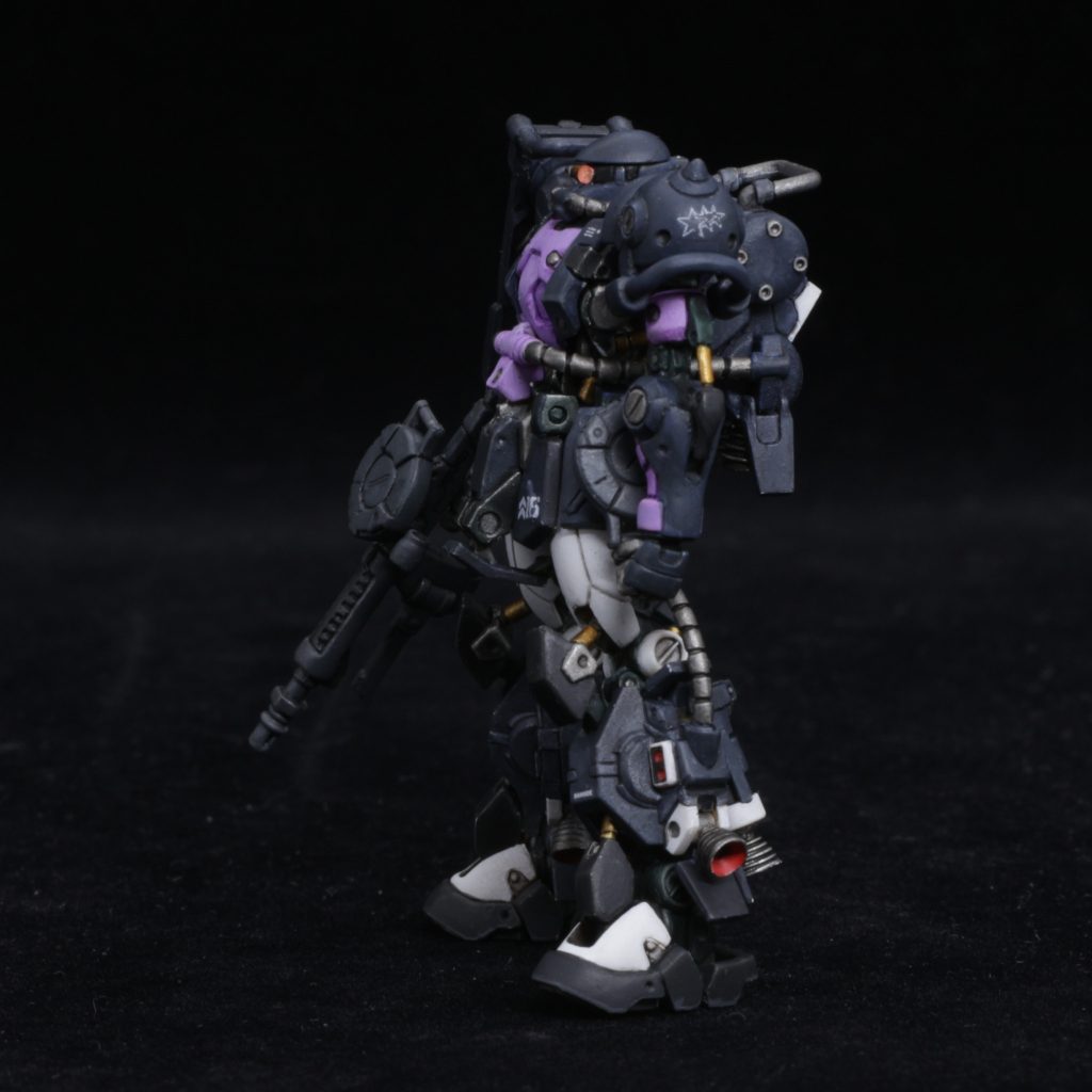 ちっちゃな三連星デカールはテプラで作りました。