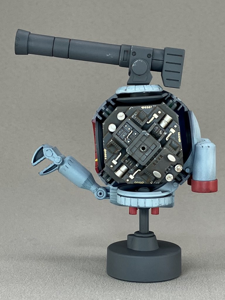 内部ディテールも塗装しました。本体合わせ目は段落ちモールドにしました。