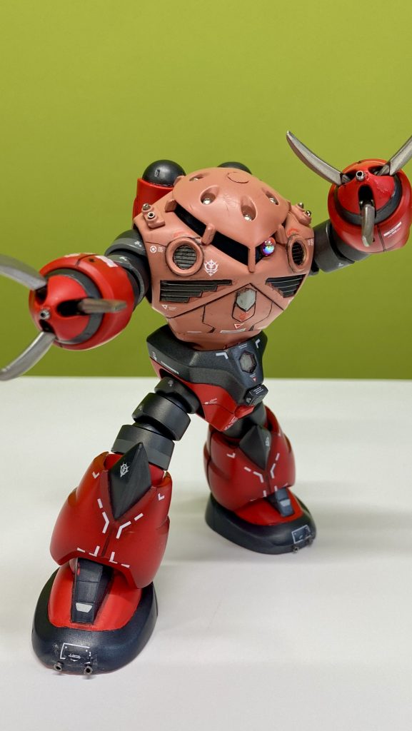 デカールは持っていた物をペタペタと貼りセンスがイマイチだったです。