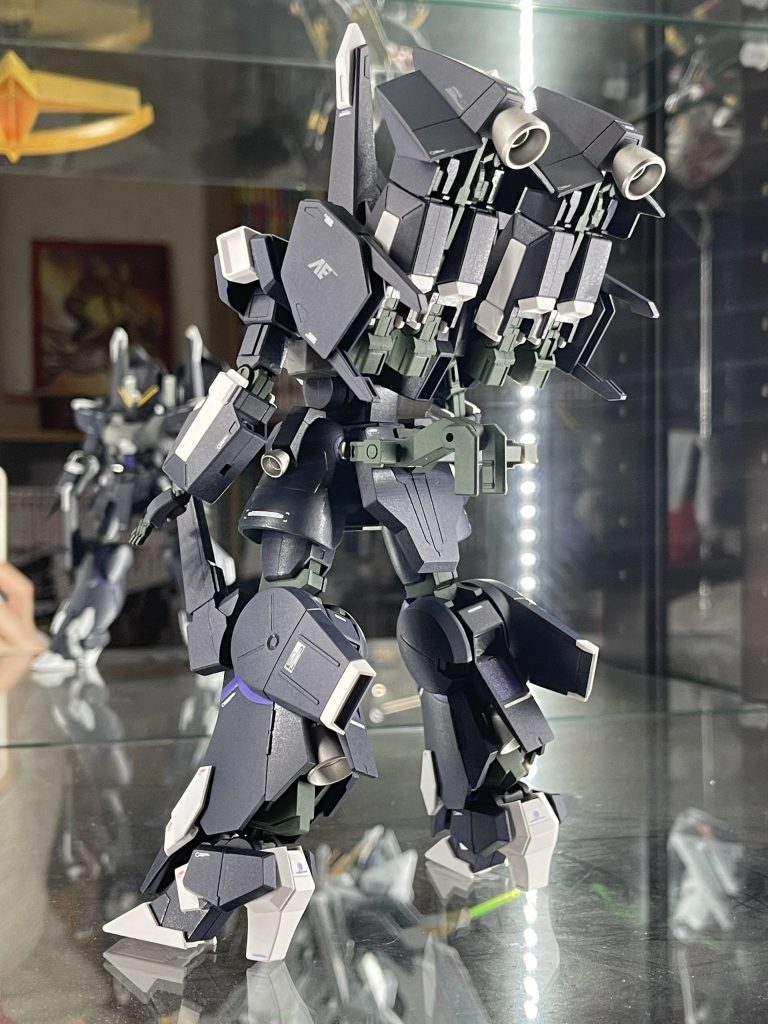 背中のもう一枚📸関節などの緑色は暗緑色(中島系)です。これがまたいい緑なんですよね。一番気に入ったところかもしれません🟢