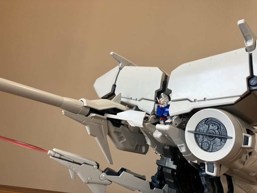 大きい…ガンダムベースで見るより大きい…