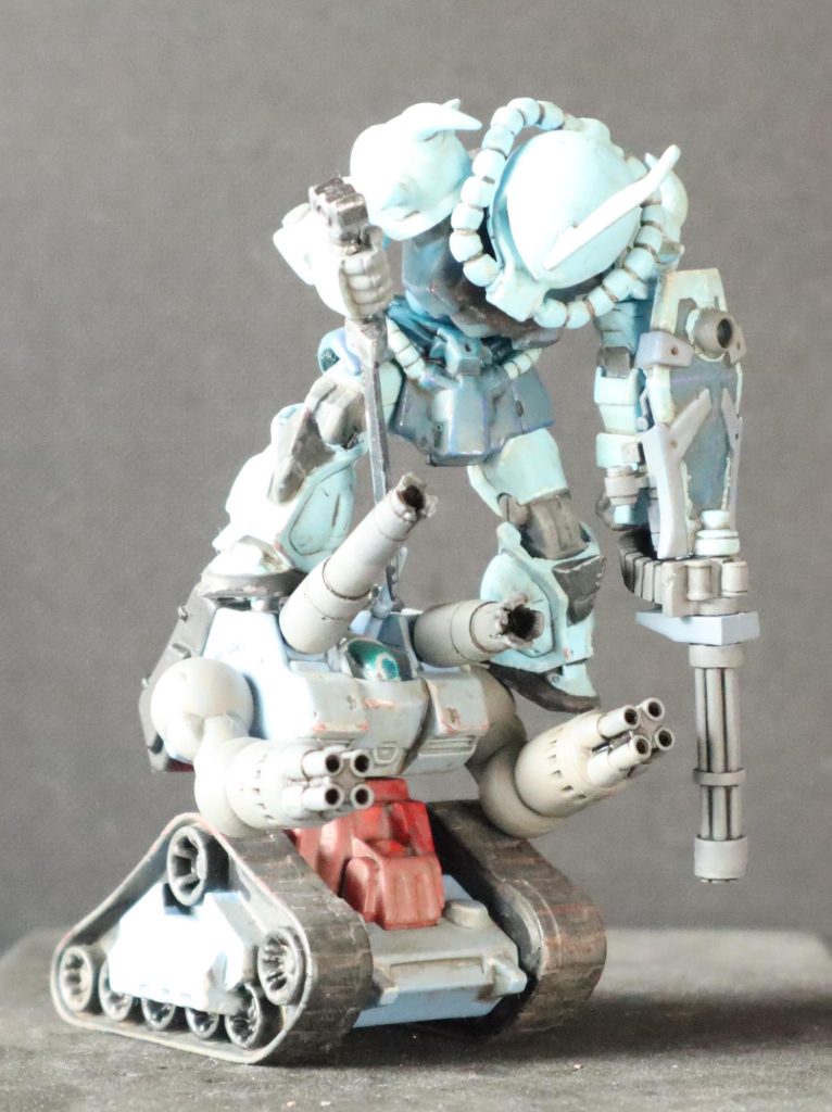 グフカスタムVS量産型ガンタンク（コンバージ）–2枚目/制作者：tytaniaIII