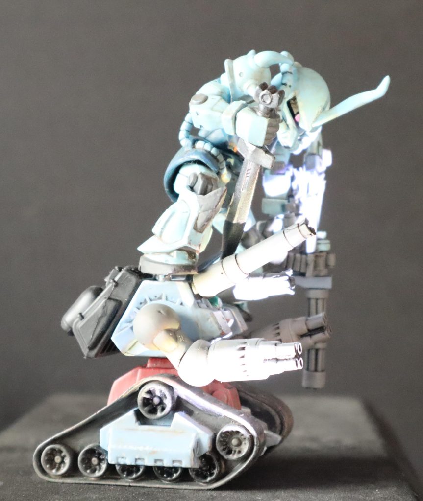 グフカスタムVS量産型ガンタンク（コンバージ）–3枚目/制作者：tytaniaIII