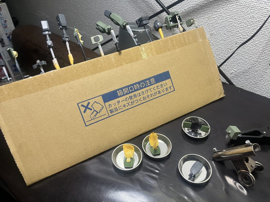 一応筆塗りです。