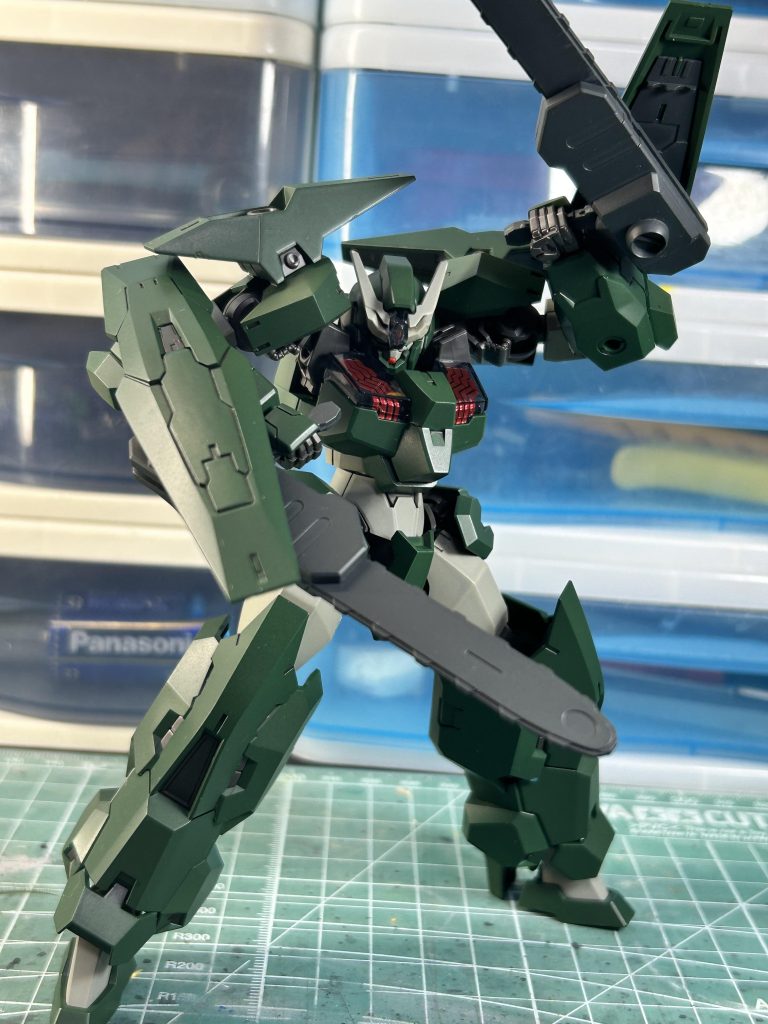 チェンソーモード構え