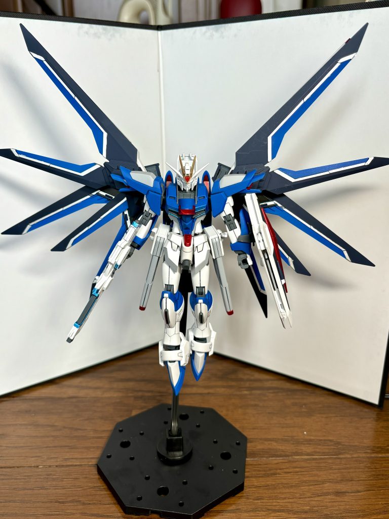 HGCE ライジングフリーダムガンダム　部分塗装–4枚目/制作者：shiratama