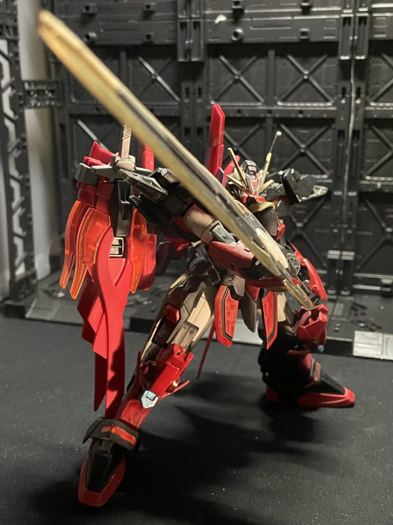 ｢いつまで繰り返す気だよ、あんた達はっ!!｣大剣を両手で構えて