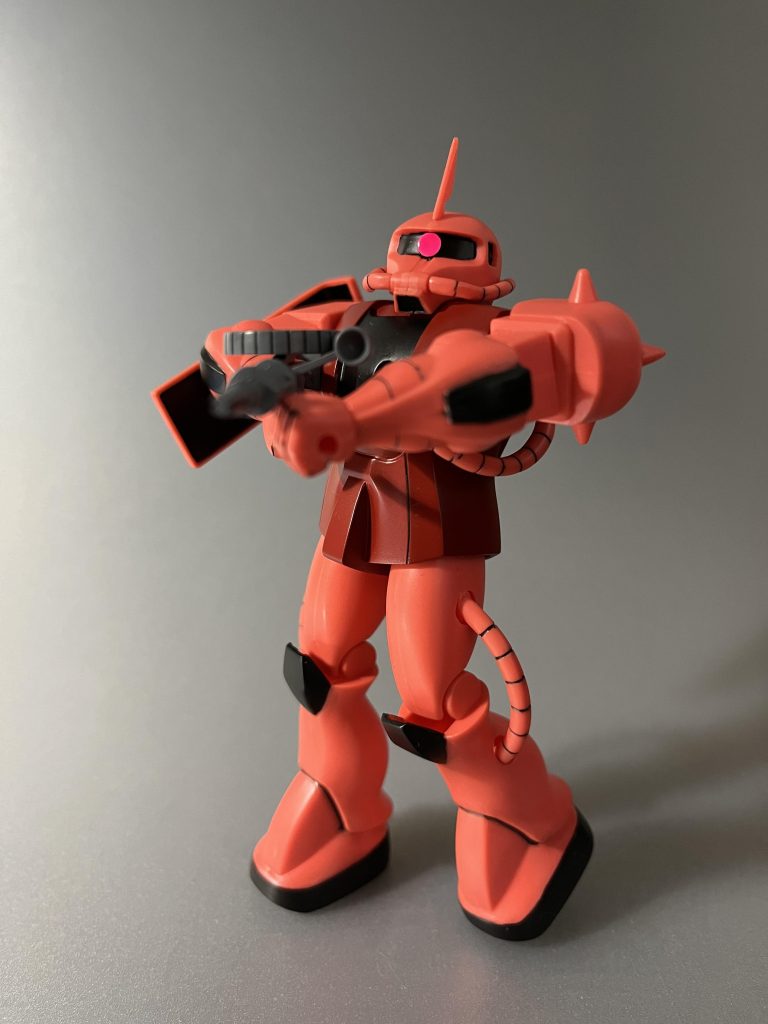 旧キット　シャア専用ザク　1/144–2枚目/制作者：tuna