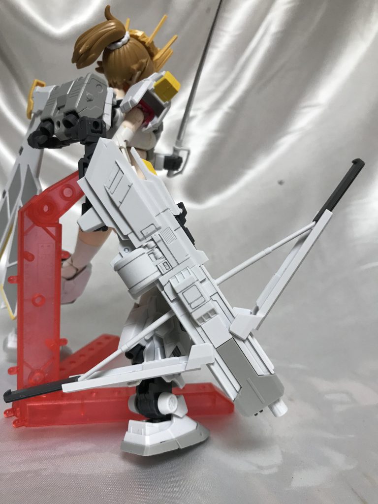 可動部分は先端のみ。モールドに墨入れがかなり有効なキットでした。