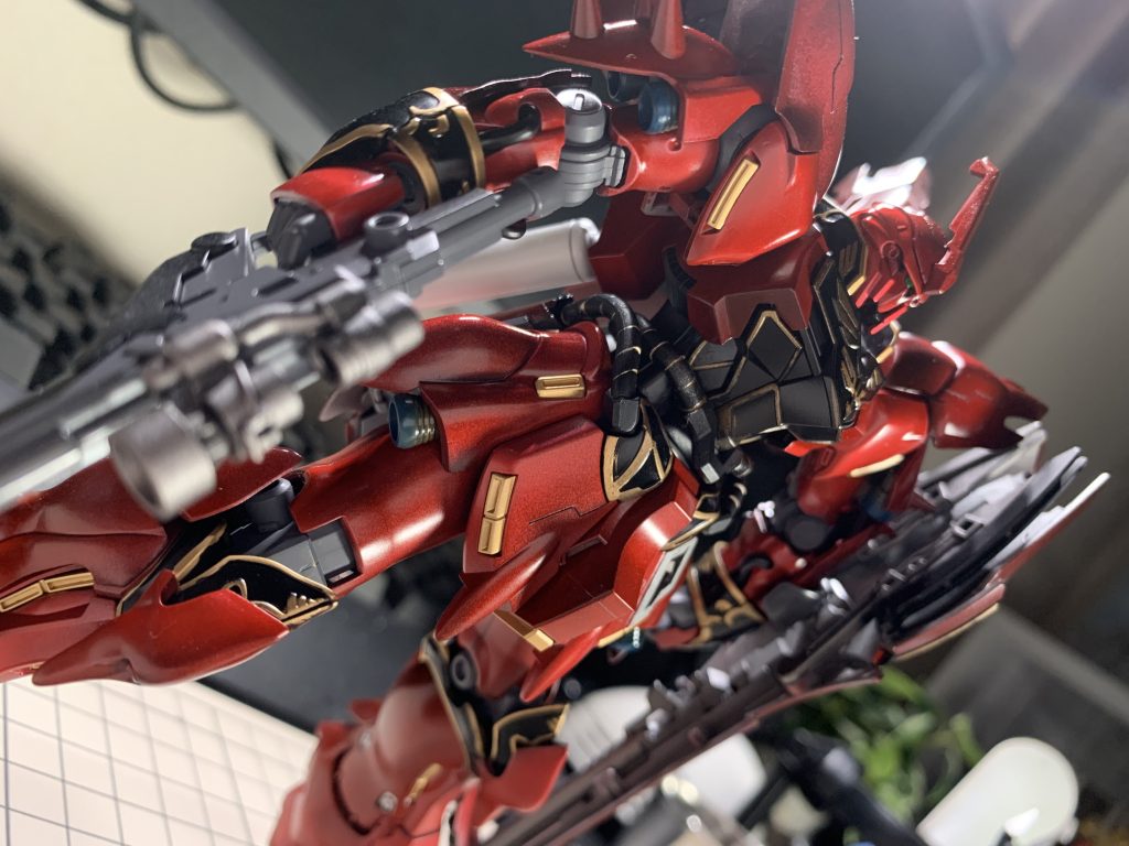 エングレービング塗装にも挑戦し、不器用な私は大苦戦をしました。