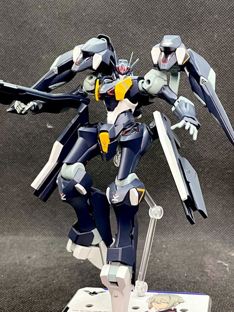 武装は5号くんが使ってたのと4号くんのを同時装備。一応同時運用も考えられていたとか。