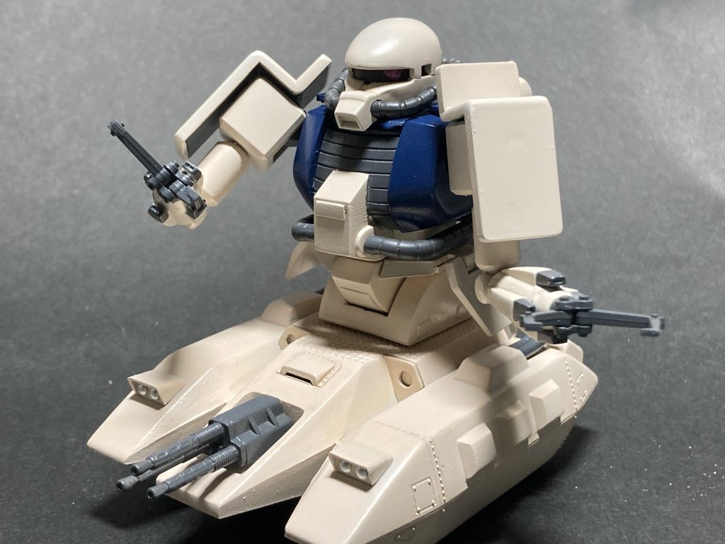 なんと豪華にも手首にもネオジム磁石を使っているのでロールもほれこの通り。