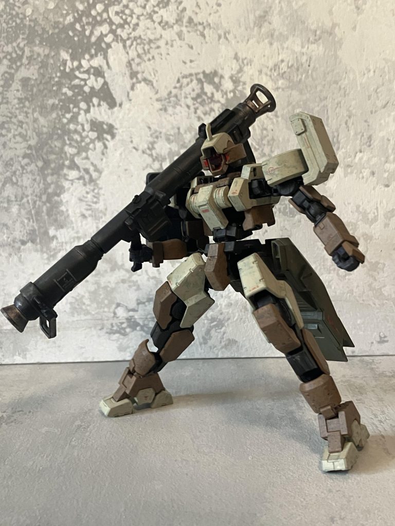 脚部ホバーユニットは履かせているので簡単に脱着が出来ます