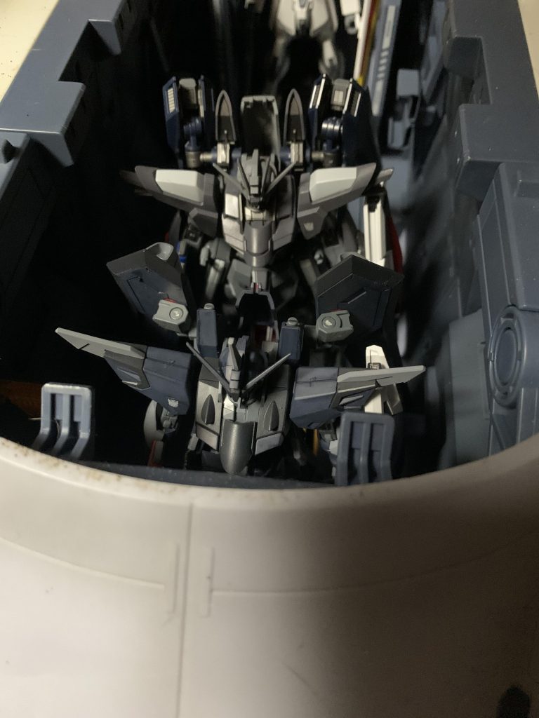 気が向いたらディアクティブモードカラーのライジングフリーダムとイモータルジャスティスも載せます。