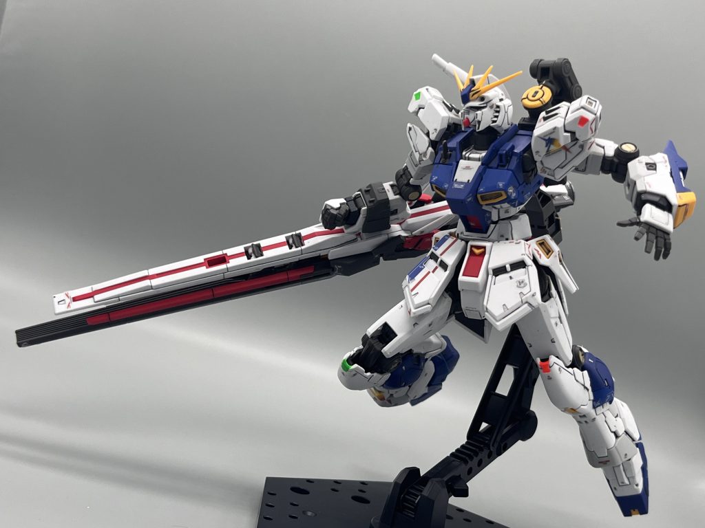 腕にも装備して。この感じがたまらんかっこいい。