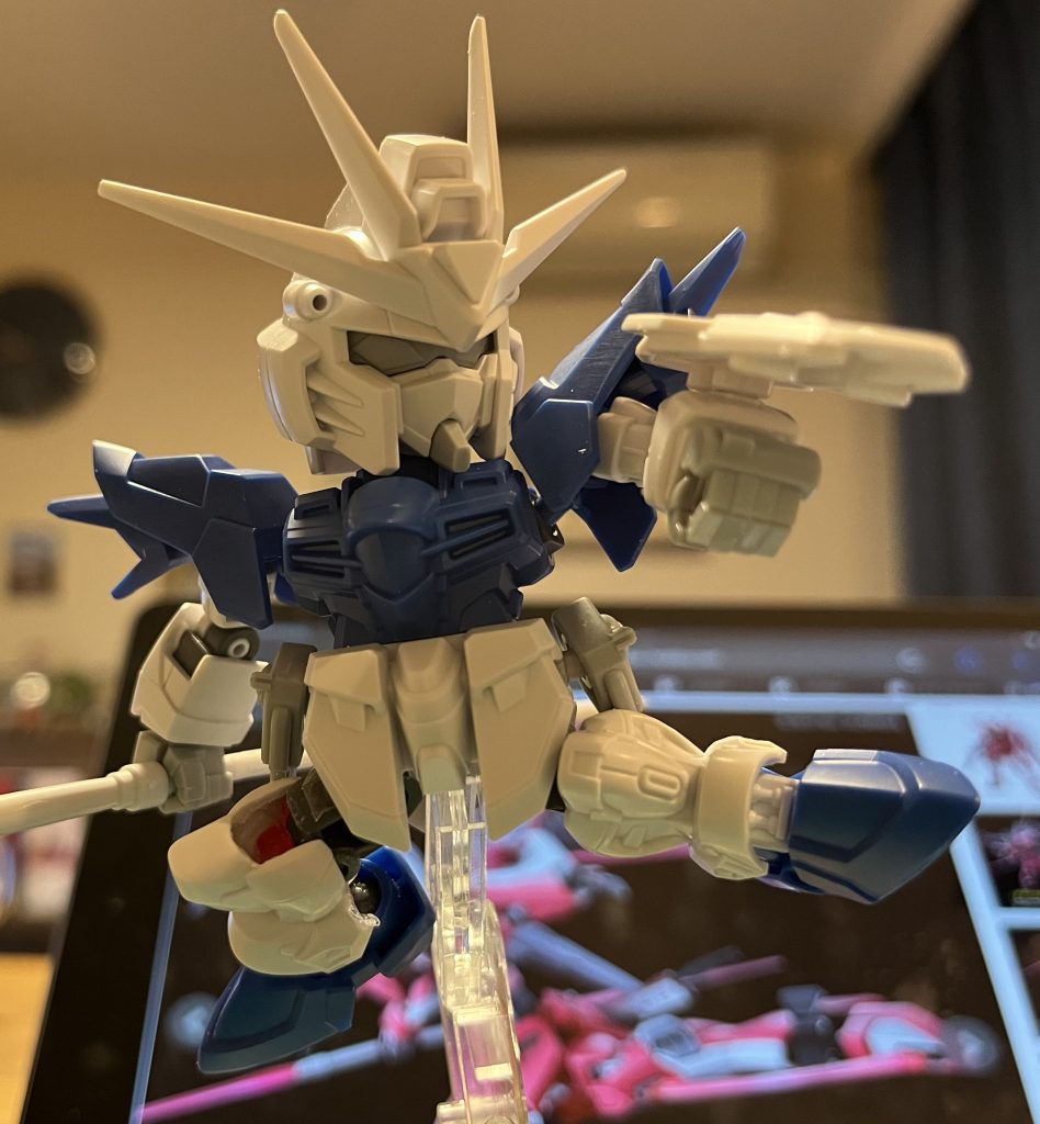 ライジングフリーダムがベース足が180度上がるようにネオジム磁石で工作