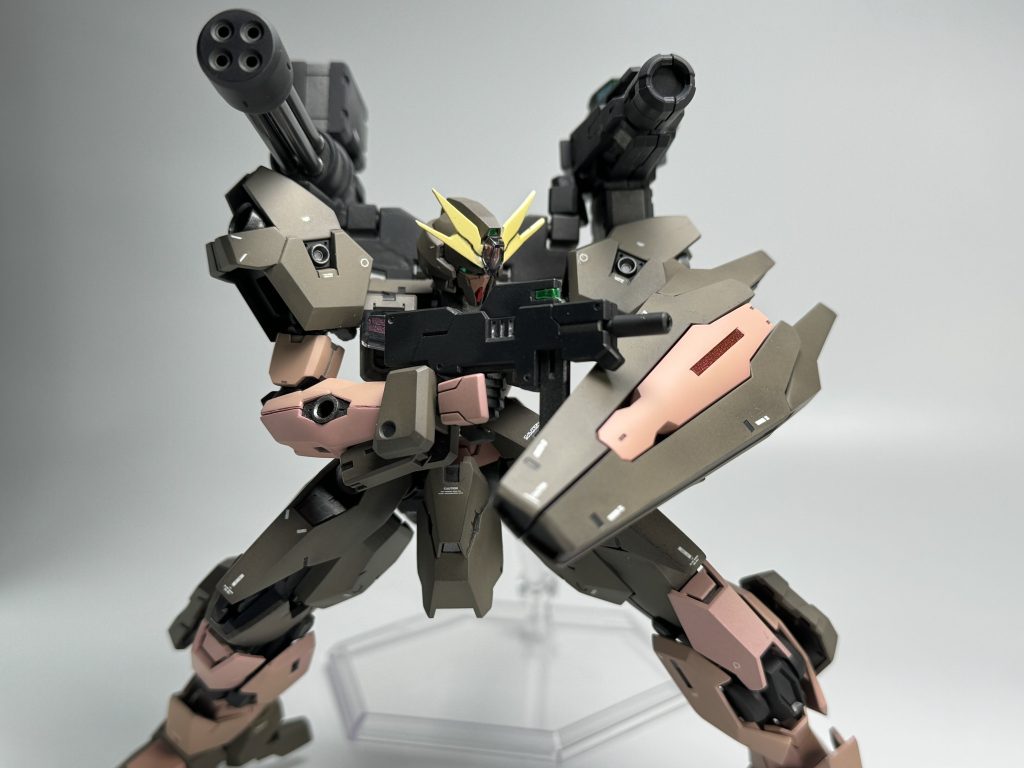 ガンダム・ルブリス・ソーン(陸戦仕様)–5枚目/制作者：ピロシキ